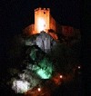 Sestola e il castello in notturna