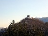 torrione e ruderi el castello di Malaspina a Zerba in alta val Trebbia