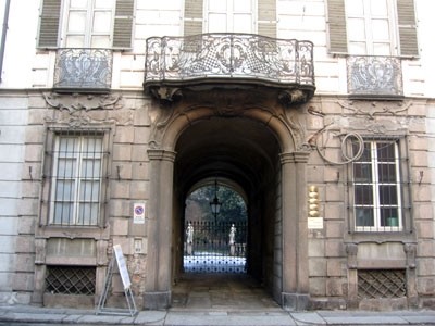 facciata di Palazzo Costa a Piacenza
