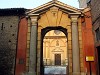 portale d'ingresso alla chiesa di San Sisto a Piacenza