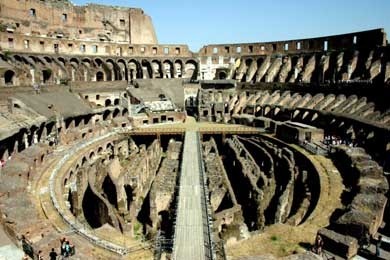 Roma: interno del Colosseo