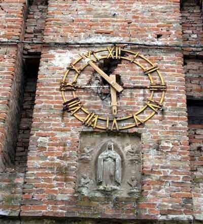 orologio dell'Abbazia di Castione Marchesi